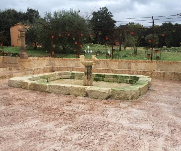Bord de piscine en béton imprimé à Aix-en-Provence