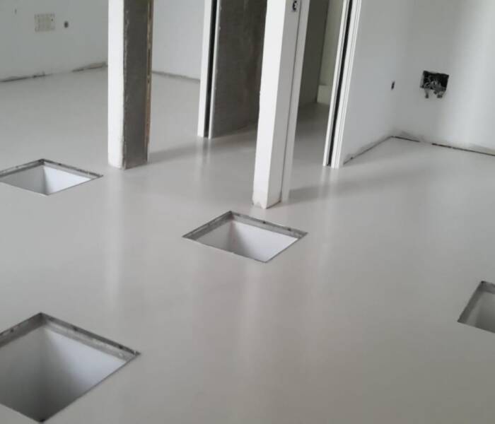 Allée carrossable posée par un spécialiste du béton imprimé à Fréjus, finition pavée.